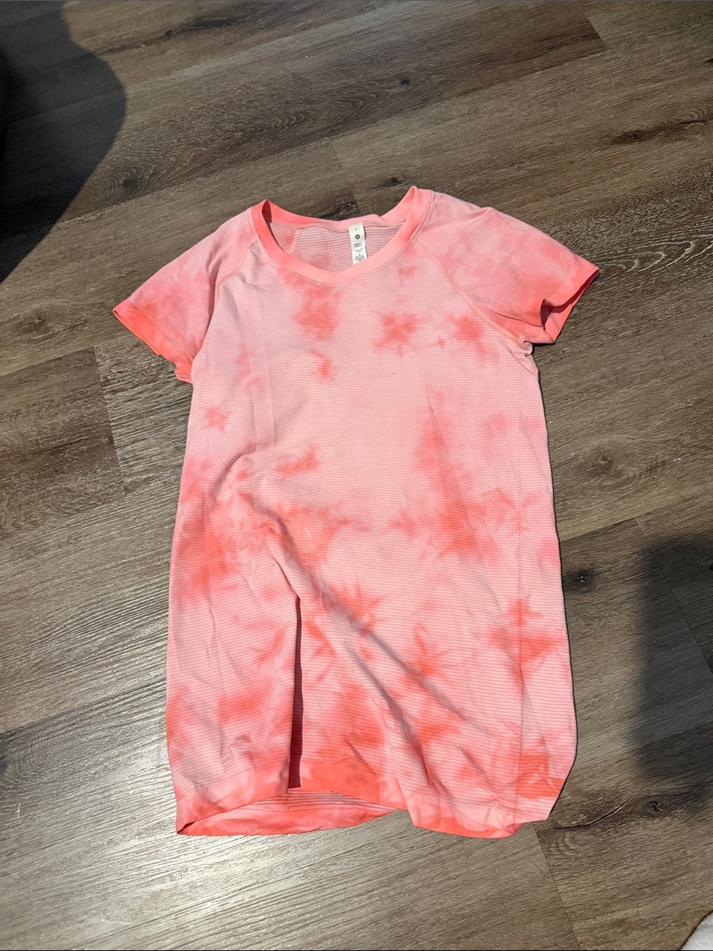Pink lululemon swiftly tech